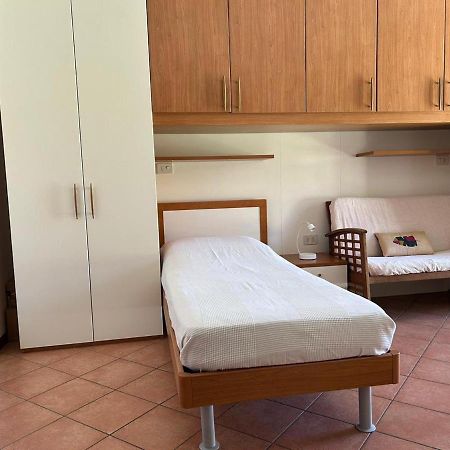 Lecco Only Females Guest House 外观 照片